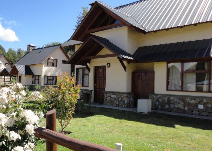 Villa Pehuenia - Cabañas Moquehue 1